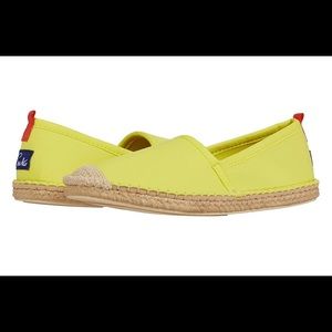 BNWT Sea Star size K8 Shoes